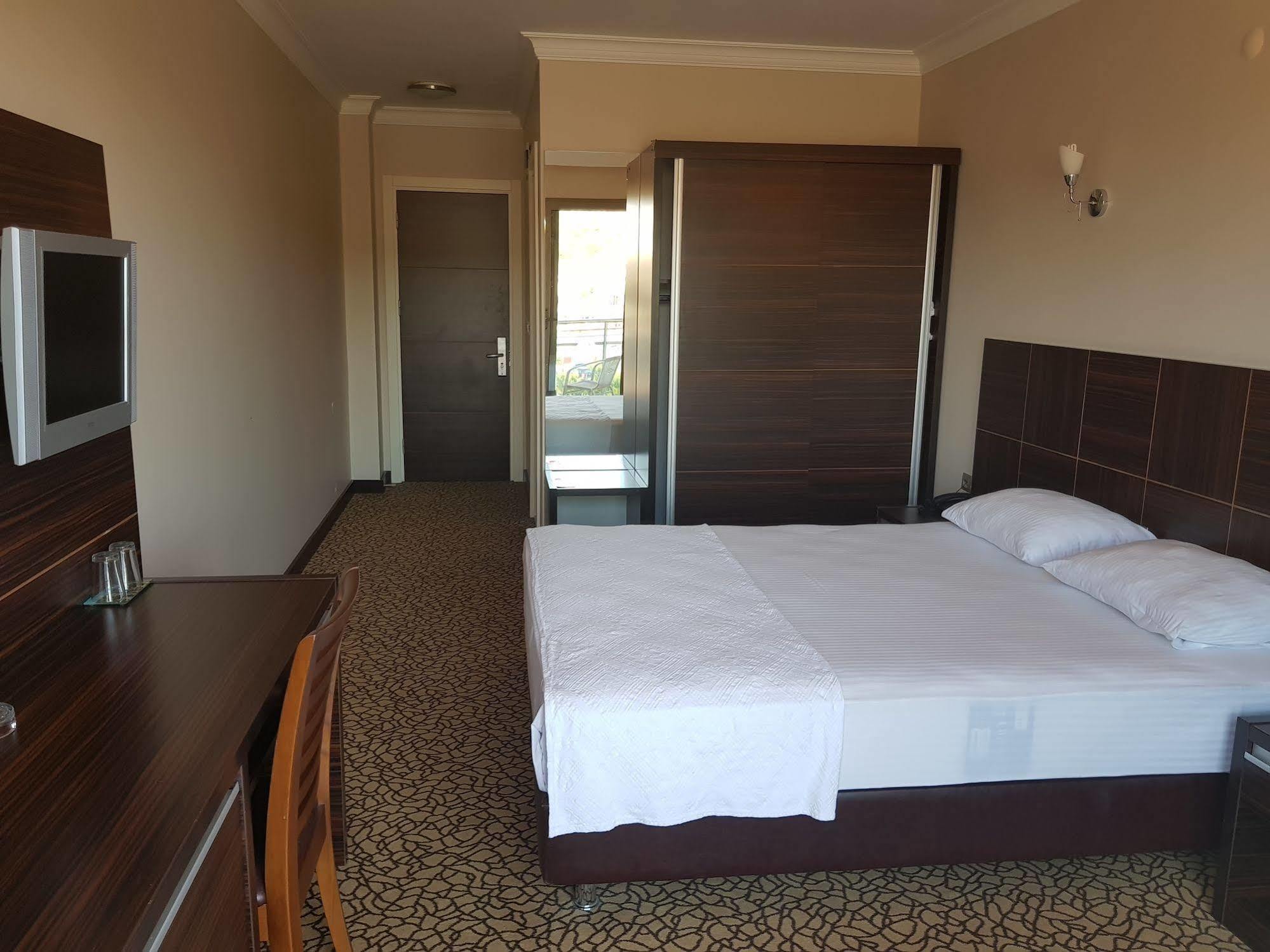 Suena Hotel Çeşme Extérieur photo